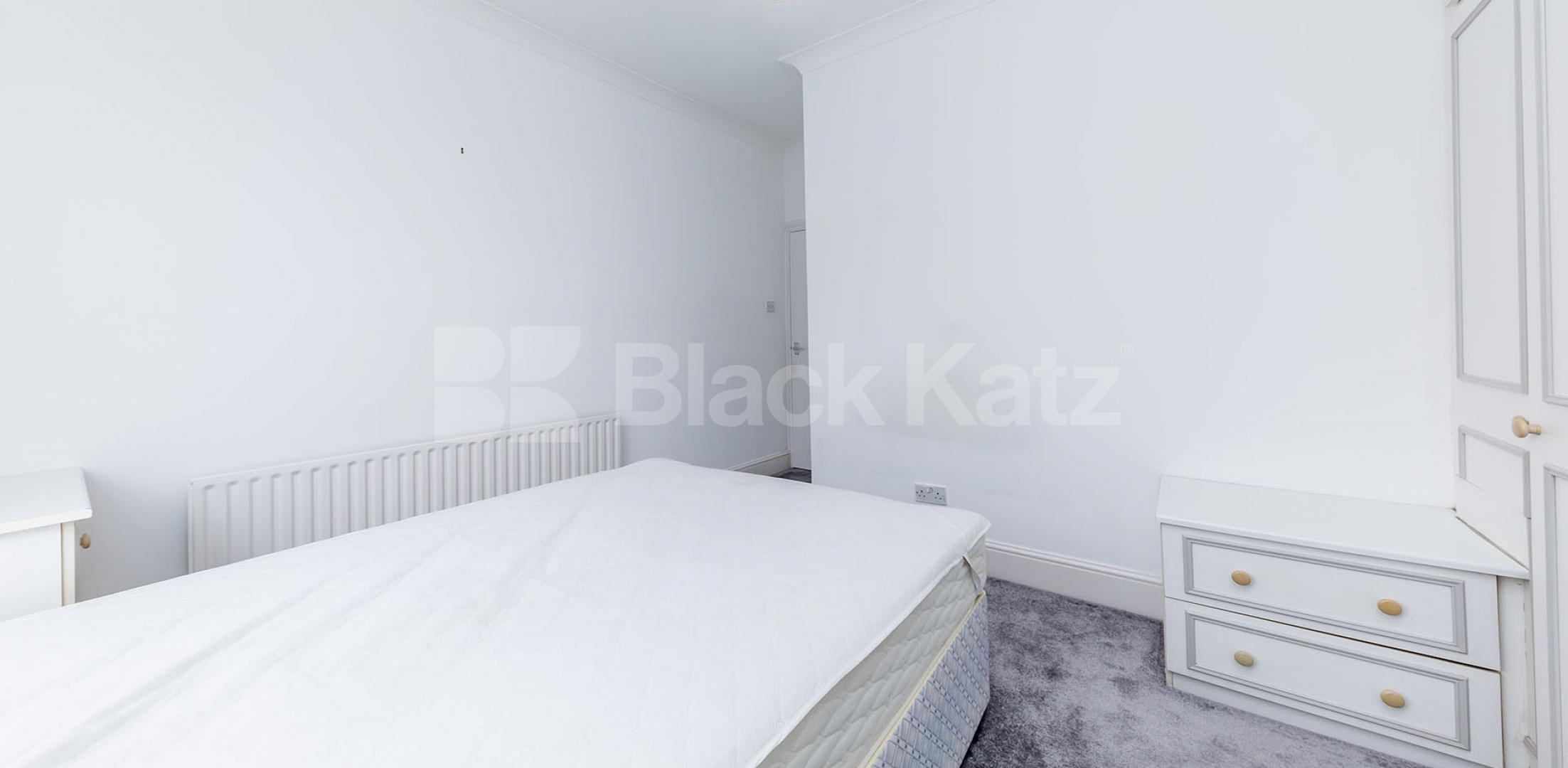 			NEW INSTRUCTION!, 2 Bedroom, 1 bath, 1 reception Flat			 Shirland Road, WARWICK AVENUE - MAIDA VALE